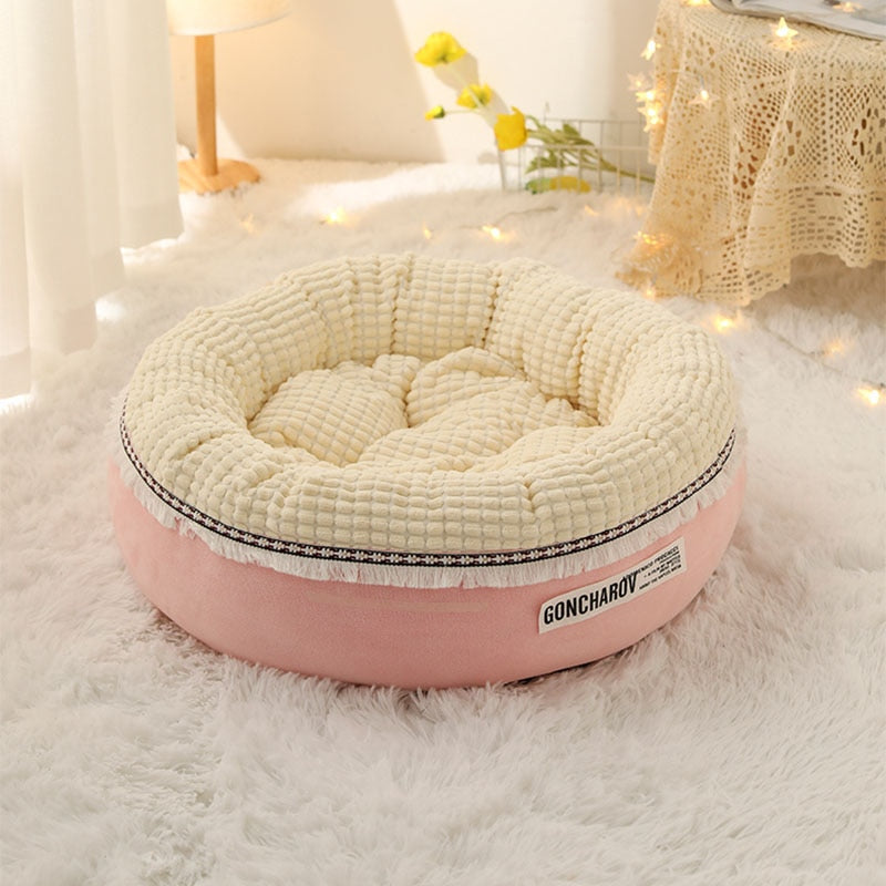 Cozy Round Winter Pet Bed