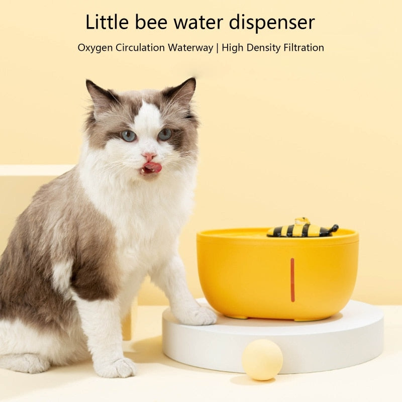 2L Cute Bee Pet Water Fountain