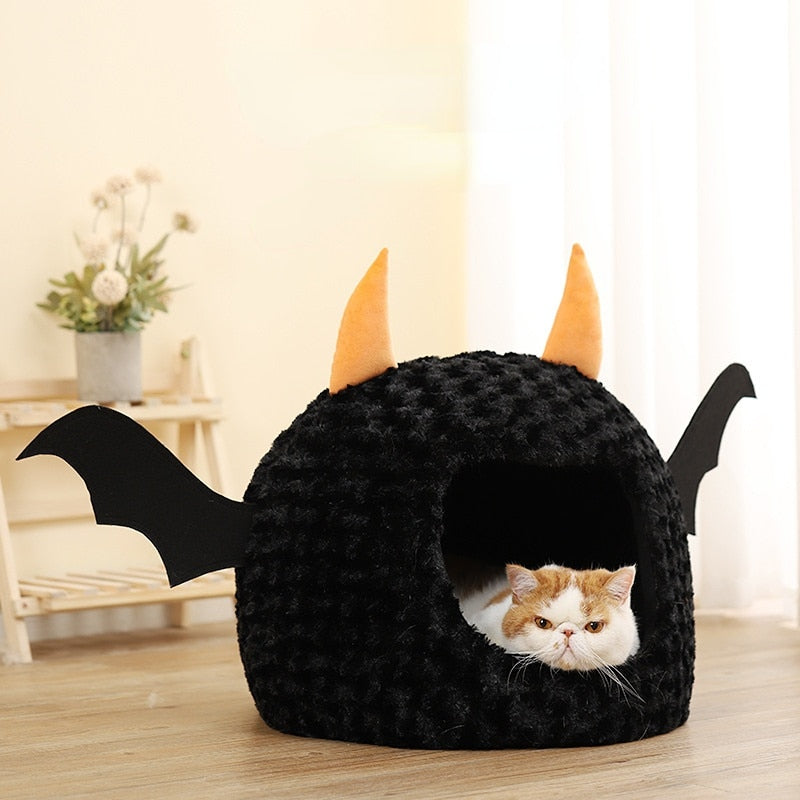 Little Devil Halloween Bats Pet Nest