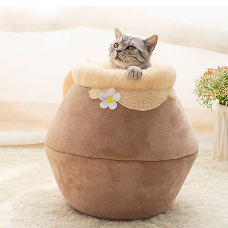 Winter Warm Honey Pot Cat Bed